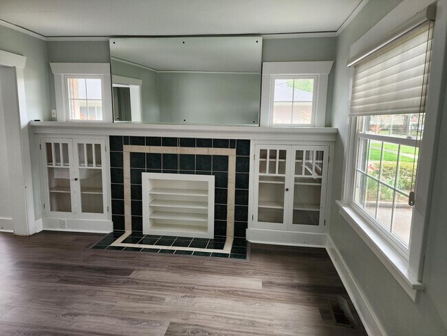 Foto del edificio - 609 5th Ave NW