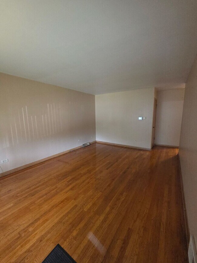 Foto del edificio - 14345 Park Ave