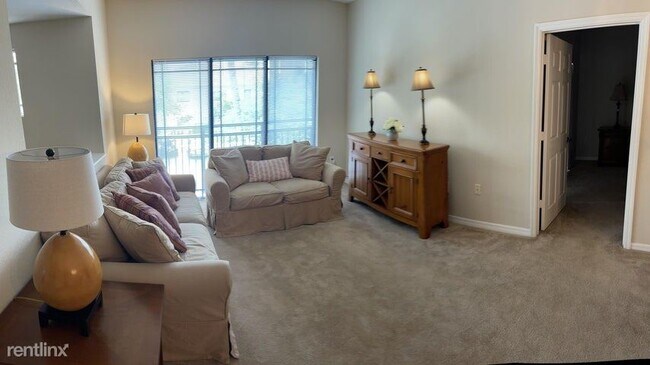 Building Photo - 3 br, 2 bath House - 2805 Veronia Dr Apt 104