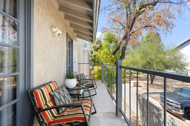 Building Photo - 15402 N 28th St