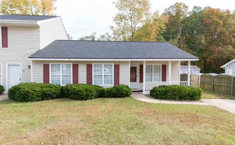 Primary Photo - 2721 Big Oak St