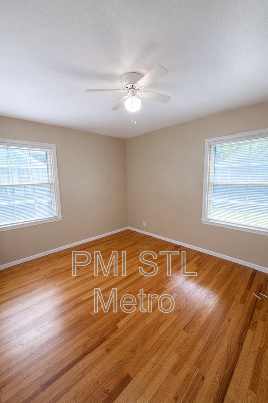 Building Photo - 329 Caithness Rd