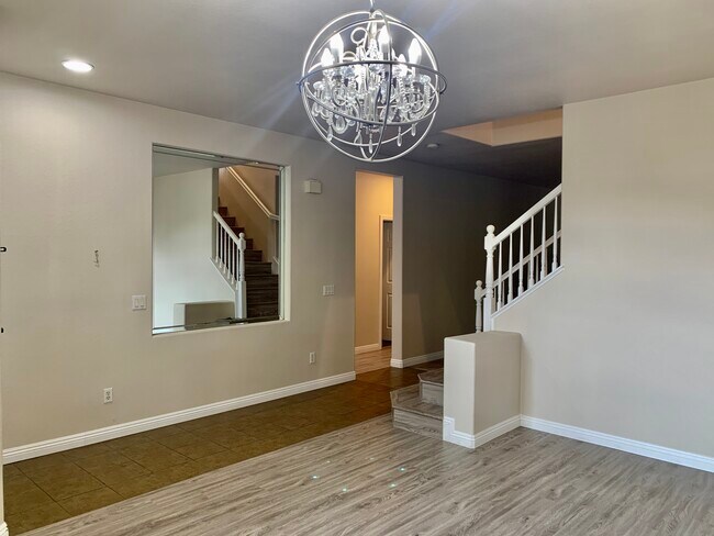 Building Photo - 6897 Rio Grande Dr