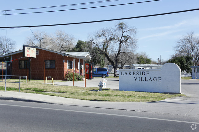 Foto del edificio - Lakeside Village Mobile Homes