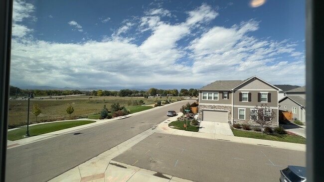Building Photo - Great Townhome in Timnath Lakes