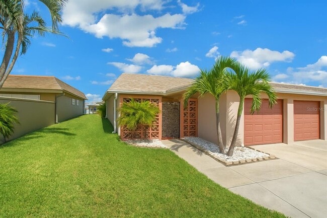 Foto del edificio - 433 Boca Ciega Point Blvd S