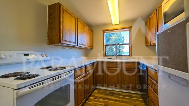 Foto del edificio - 2461 1st Ave E