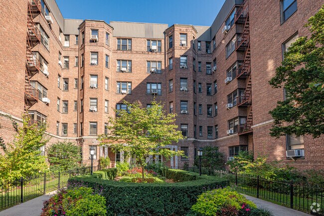 Foto del edificio - 7711 35th Ave