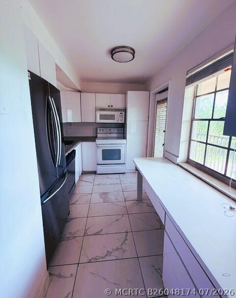 Building Photo - 3001 S Course Dr