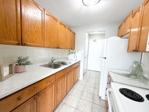 Building Photo - 44 Humber Ct