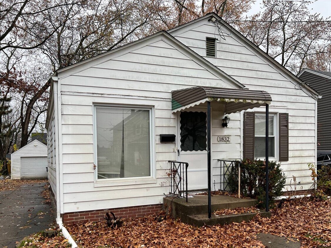RARE VACANCY - CUYAHOGA FALLS. A NICE 3 B... - RARE VACANCY - CUYAHOGA FALLS.  A NICE 3 B...