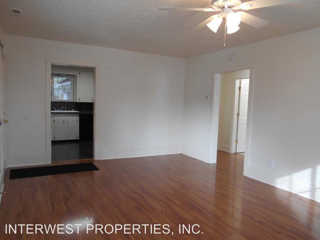 Building Photo - 2 br, 1.5 bath House - 1211 SE 165TH AVENUE
