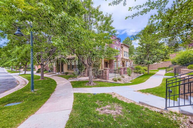 Foto del edificio - 9555 Cedarhurst Ln