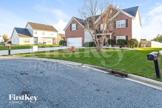 Building Photo - 2837 Quarry View Dr