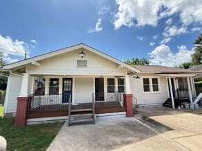 Building Photo - 201 Drennan St