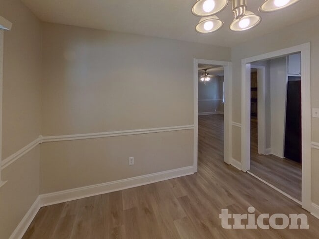 Foto del edificio - 148 Springvalley Cir