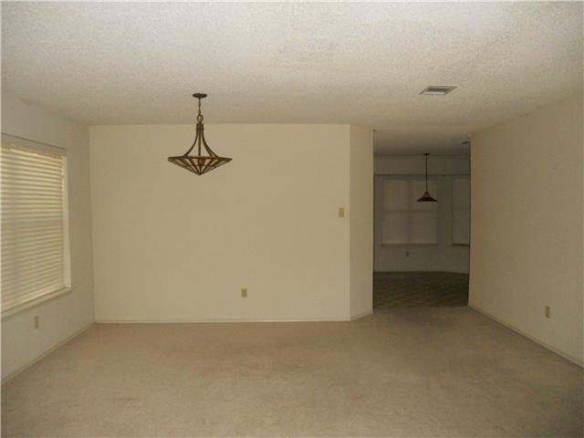 Building Photo - 13119 Bidwell Dr
