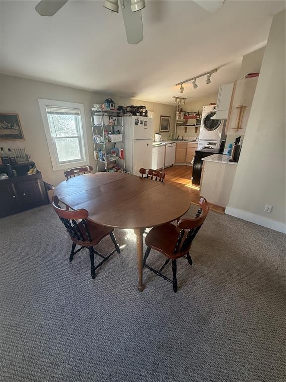 Building Photo - 9 1/2 W Narragansett Ave