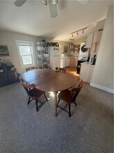 Building Photo - 9 1/2 W Narragansett Ave