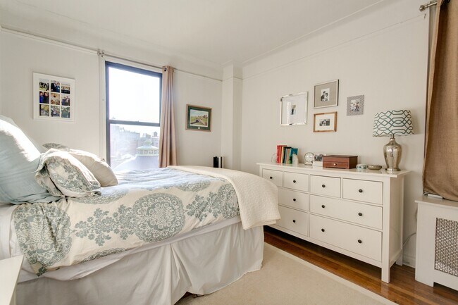 Foto del edificio - 222 W 83rd St