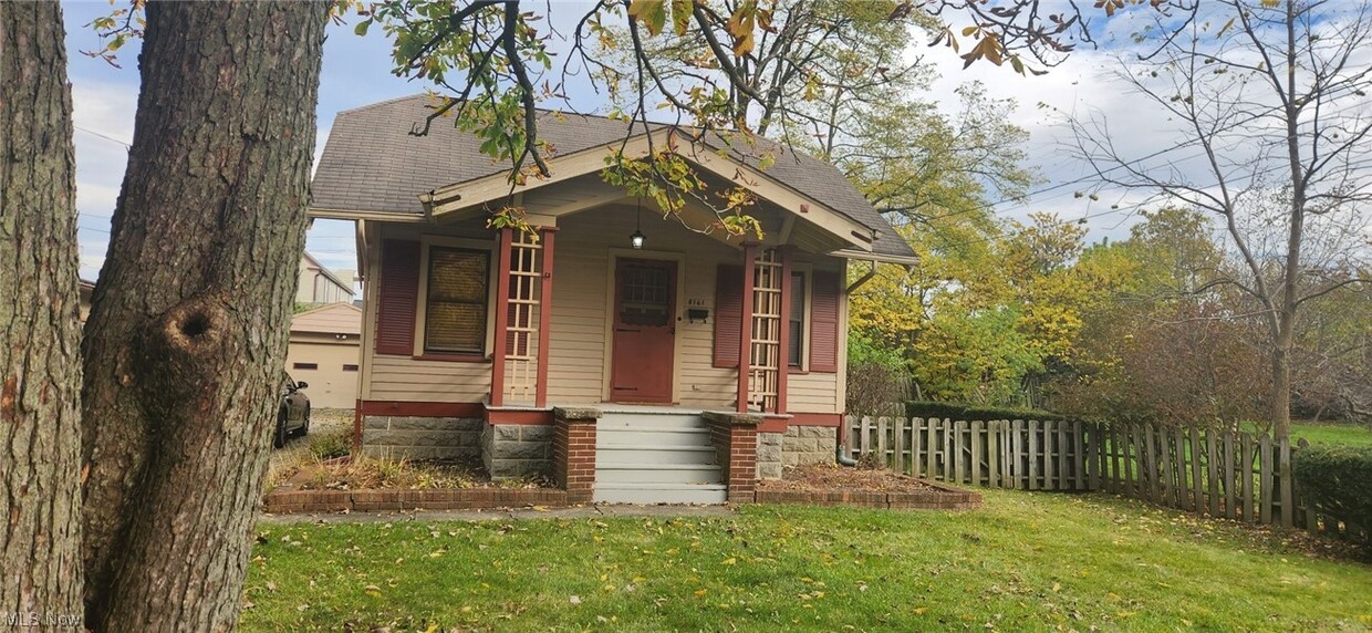 Primary Photo - 8161 Orchard St