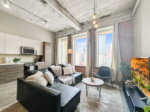 Building Photo - 500 S Ervay St