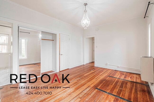 Foto del edificio - 532 S Coronado St