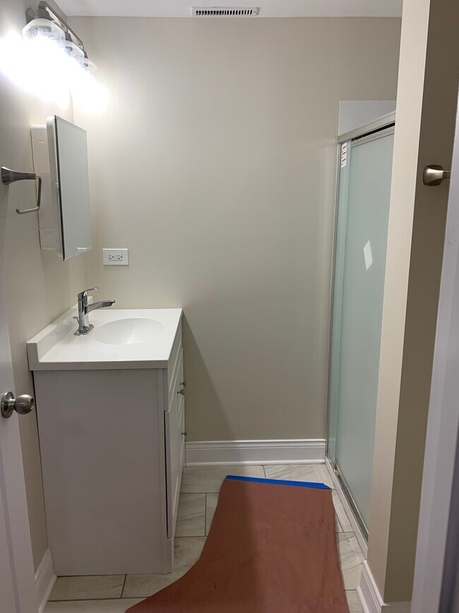 Bathroom - 214 W Maple St