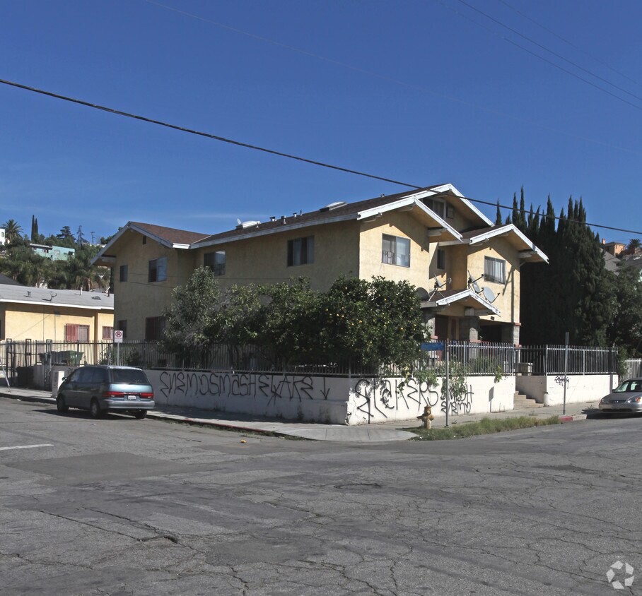 Primary Photo - 3101 Altura St