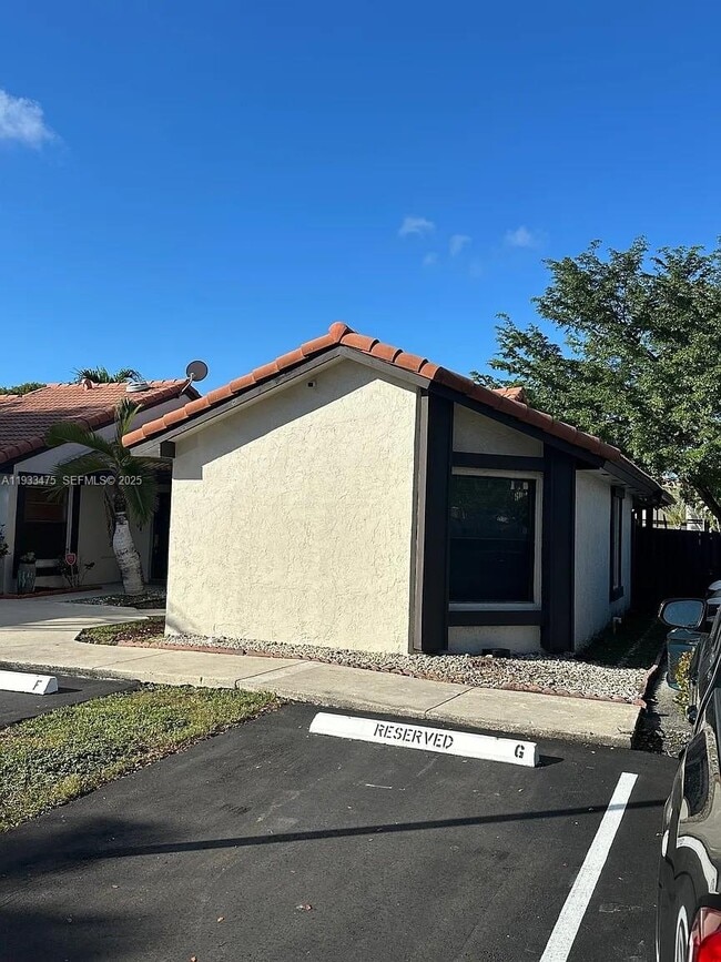 Building Photo - 14980 SW 49th Ln