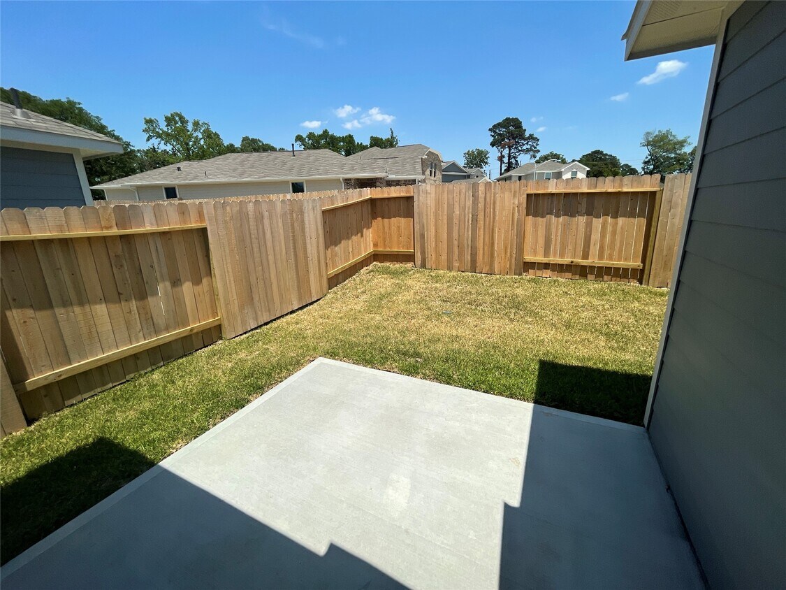 Building Photo - 25541 Northpark Palm Dr