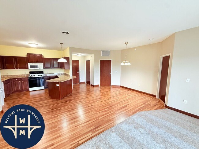 Foto del edificio - 6330 W Greenfield Ave