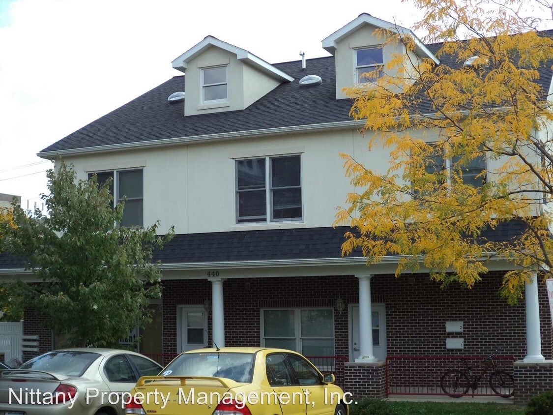 Foto del edificio - 440 W College Ave
