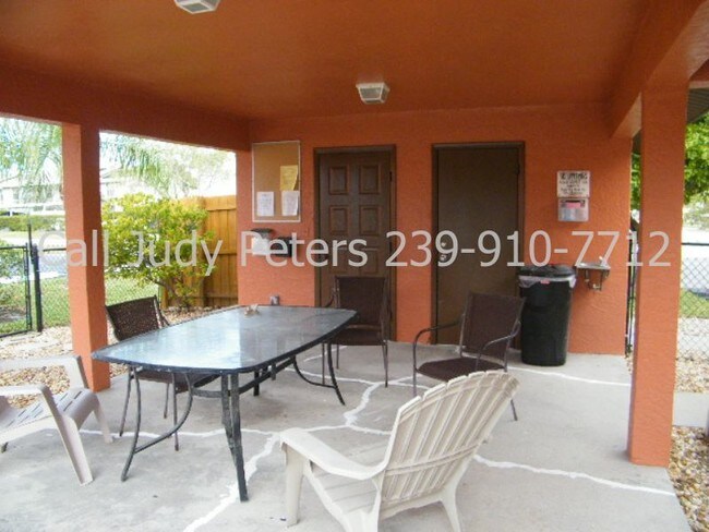 Building Photo - 804 SE 47th Ter