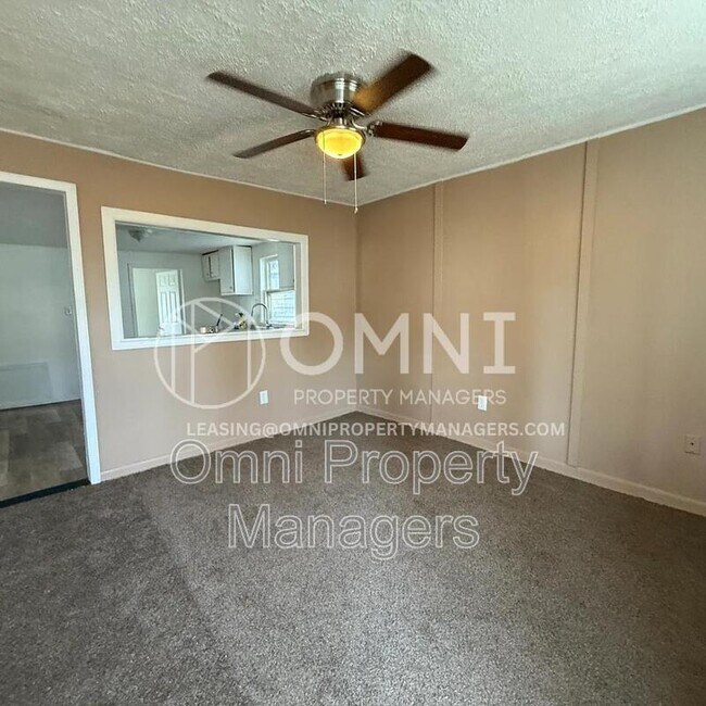 Foto del edificio - 8162 Orchard Ave