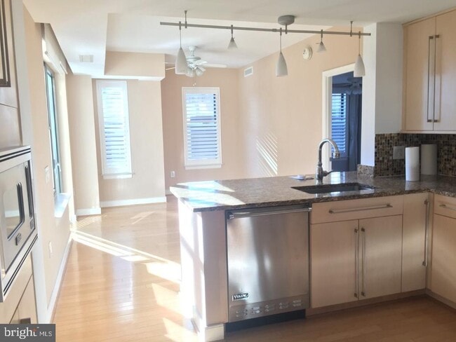 Building Photo - 7710 Woodmont Ave