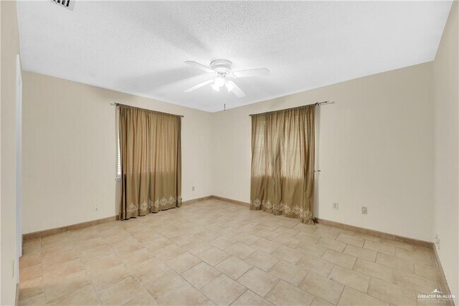 Foto del edificio - 17 S 15th St