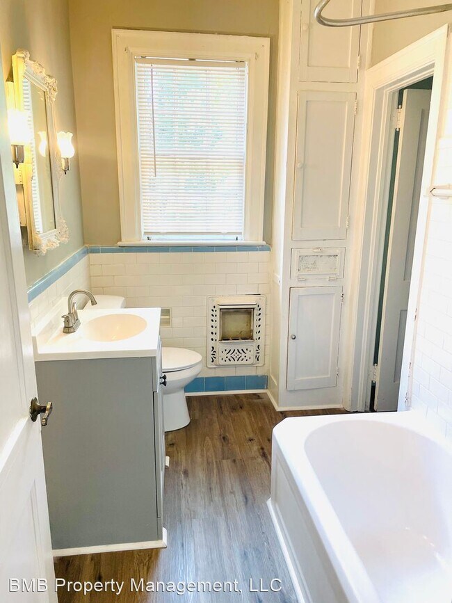 Building Photo - 1 br, 1 bath House - 105 B Arlington Road