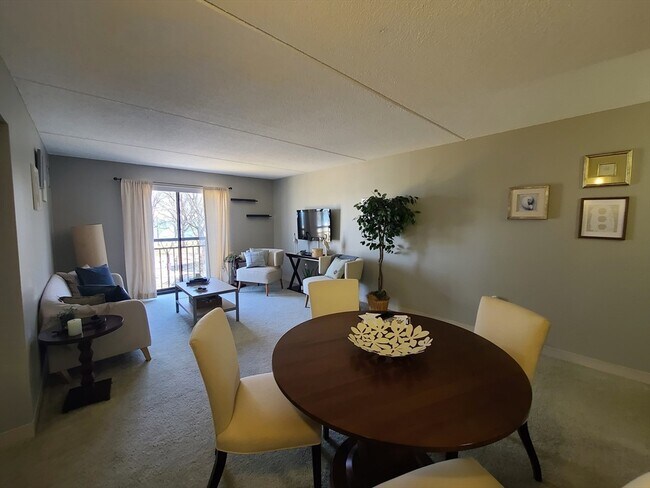 Foto del edificio - 100 Ocean View Dr