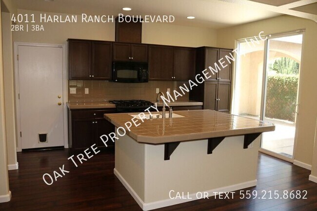 Foto del edificio - 4011 Harlan Ranch Blvd