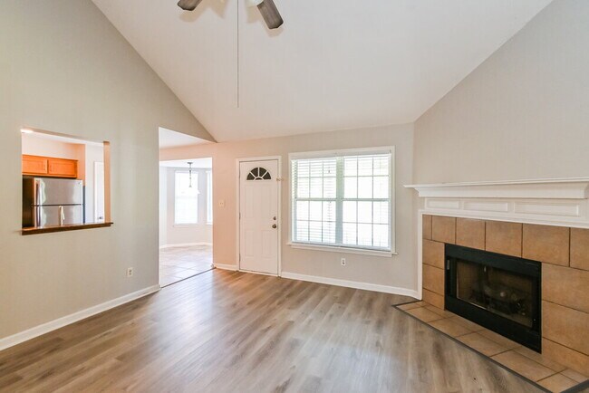 Foto del edificio - 7605 Caitlynn Cir S