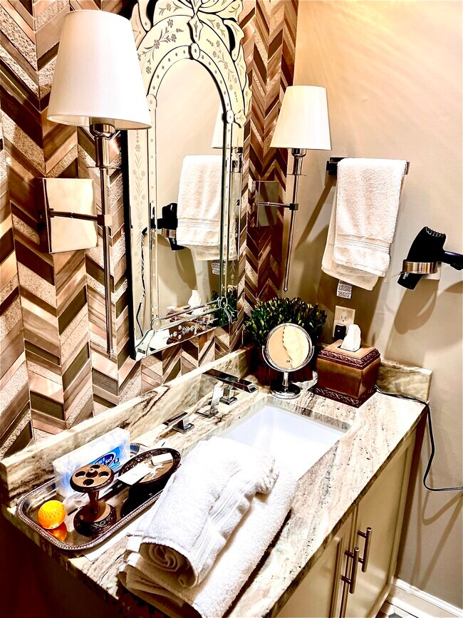 Foto del edificio - 124 Highridge Dr