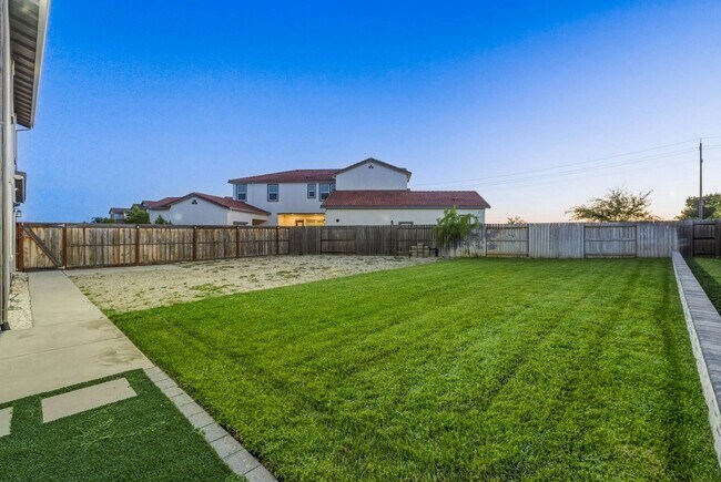 Building Photo - 7487 Amonde Wy