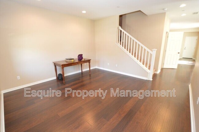 Foto del edificio - 3246 N Ventura Rd