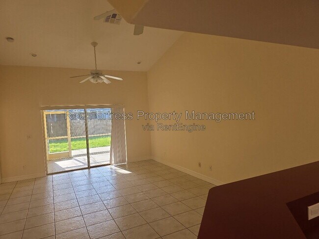Foto del edificio - 4519 SW 7th Pl