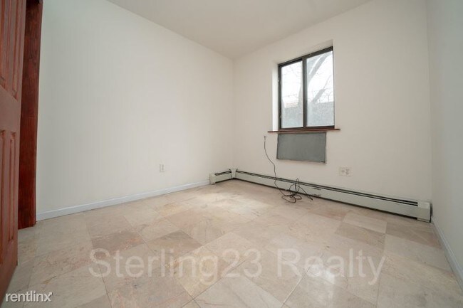 Building Photo - 35-18 31st St