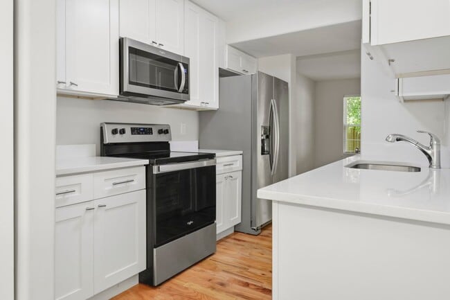 Building Photo - 9922 Matti Hill Ct
