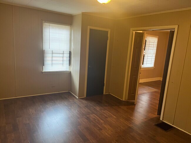 Dormitorio - 10063 Jeffrey Dr