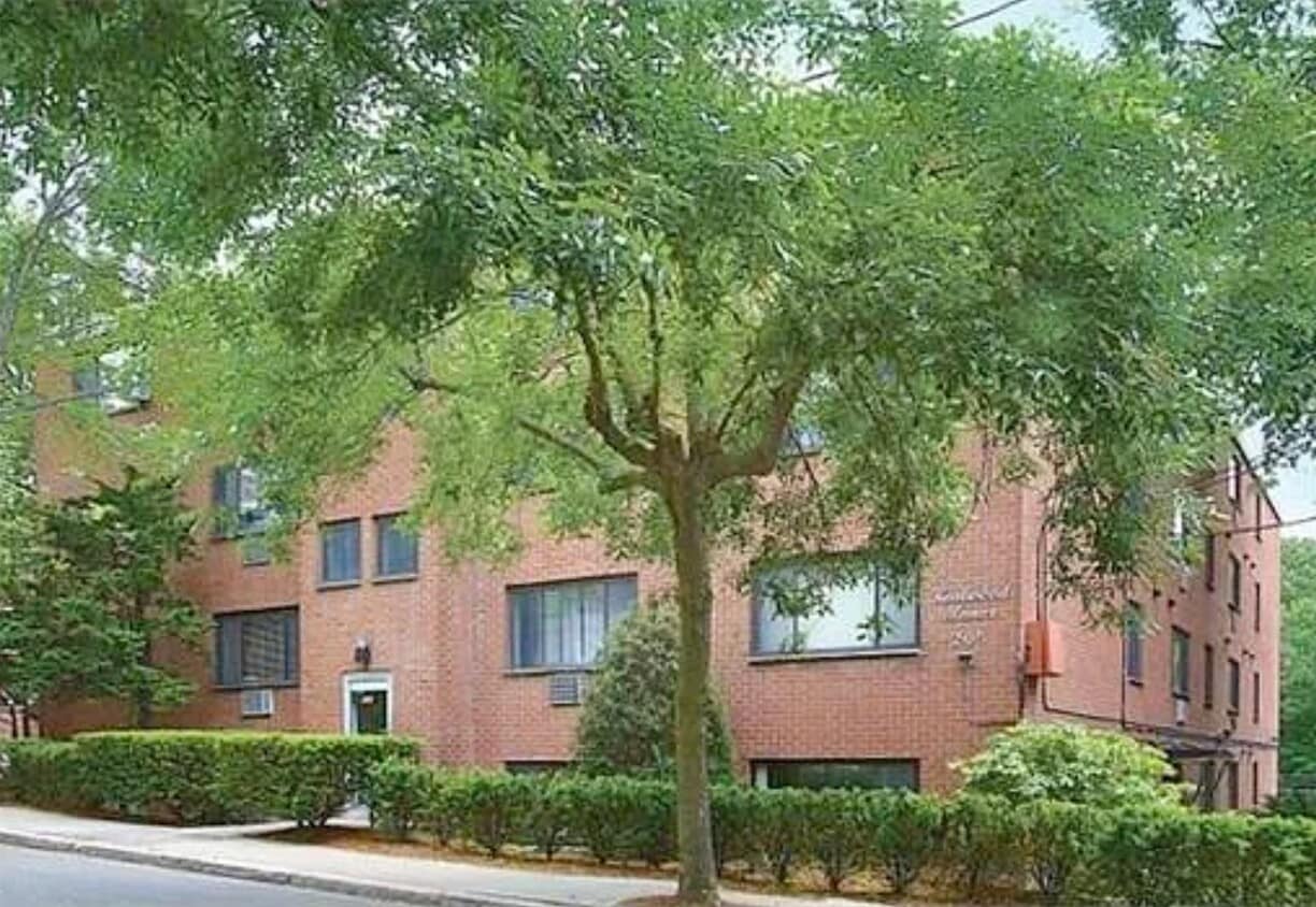 Photo - 205 Kent St (Brookline, MA)