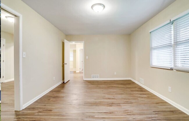 Foto del edificio - 2138 Springdale Rd SW